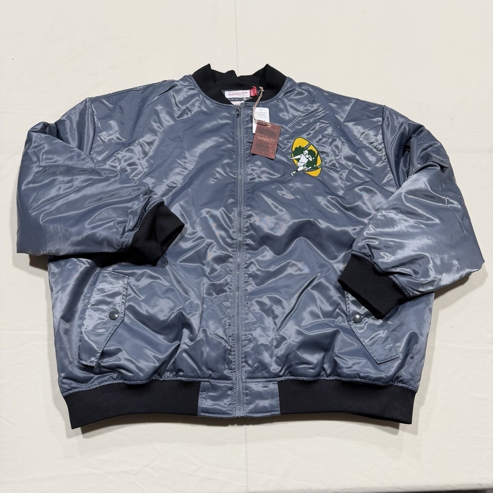Mitchell & Ness Throwbacks Green Bay Packers Bomber Jacket Mens 4XLT Grey NFL